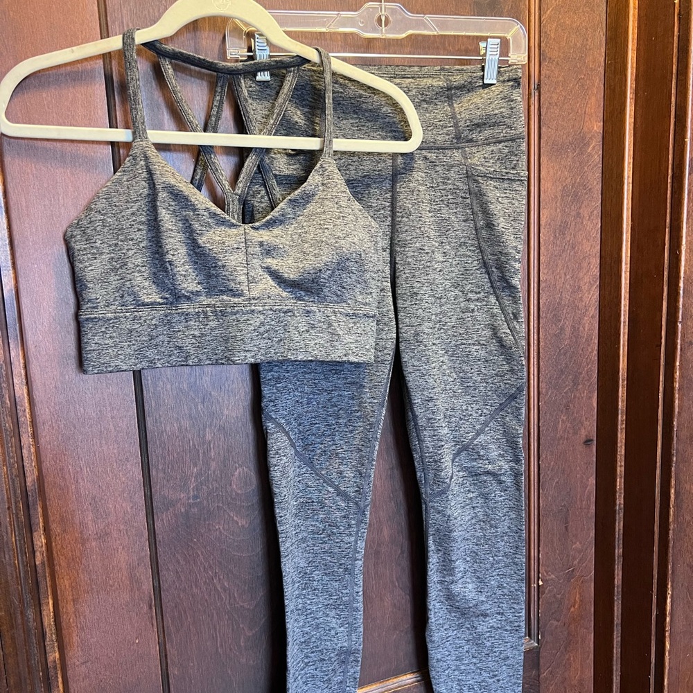 Gray Athletic Sports Bra and Leggings Set, Joy Lab, size small